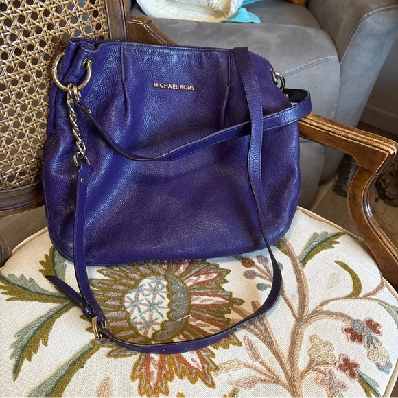 Michael Kors purple Leather Shoulder Bag - Picture 5 of 5